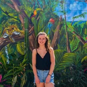 Meet your Posher, Alison